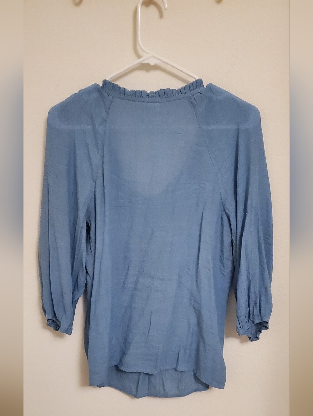 Light Blue Women’s Peasant Blouse Fits Like A Small - Picture 5 of 6